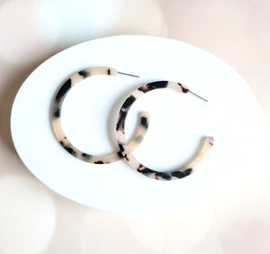 Blonde Tortoise Hoops