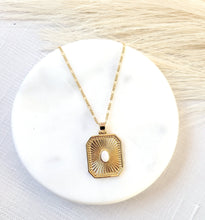 Load image into Gallery viewer, Tag Me Pretty Necklace