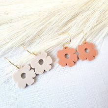 Load image into Gallery viewer, Neutral Boho Blooms