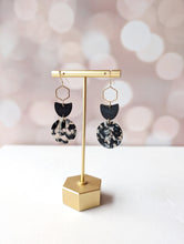 Load image into Gallery viewer, Neutral Statement Earring
