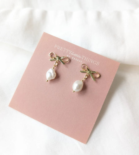 Bow Pearl Studs