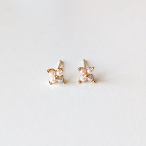 Pearl Clover Studs