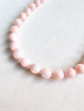 Load image into Gallery viewer, Blush Pearl Chunky Beaded Necklace