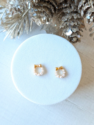 Pearl Wreath Studs