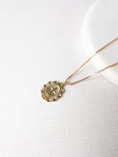 Load image into Gallery viewer, Faith Medallion Necklace