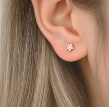Load image into Gallery viewer, Dainty Flower Studs