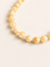 Load image into Gallery viewer, Buttercream Chunky Beaded Necklace