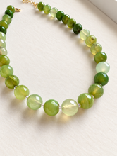Load image into Gallery viewer, Verdant Chunky Beaded Necklace
