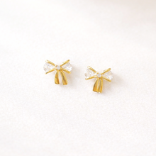 Load image into Gallery viewer, Crystal Bow Studs