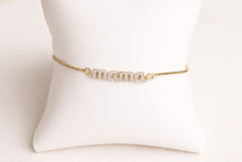 Load image into Gallery viewer, Mama Adjustable Bracelet