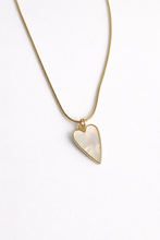 Load image into Gallery viewer, Pearl Edge Heart