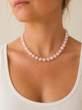 Load image into Gallery viewer, Blush Pearl Chunky Beaded Necklace