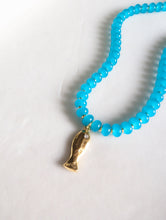 Load image into Gallery viewer, Peacock Fish Beaded Necklace