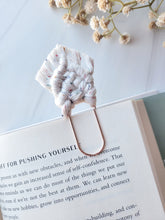 Load image into Gallery viewer, Macrame Bookmark